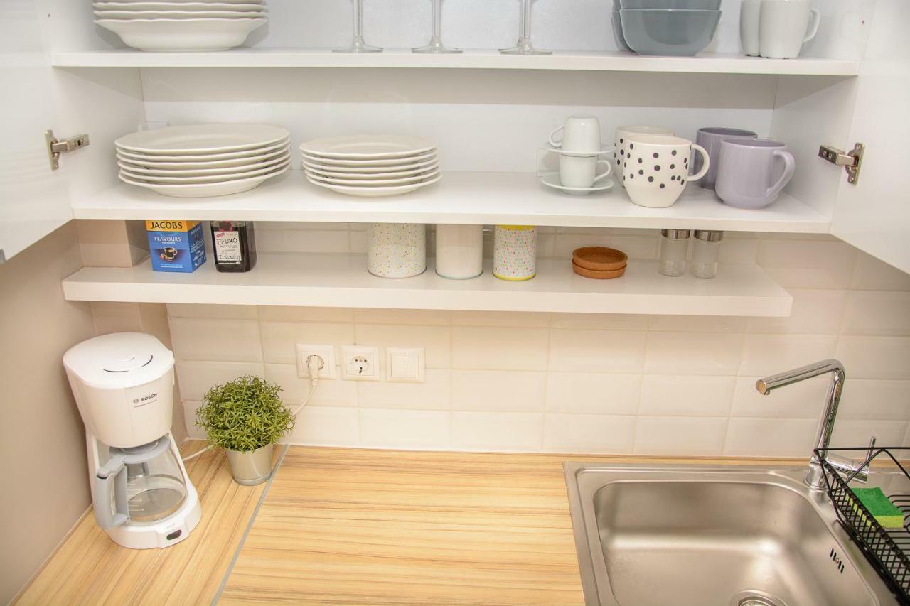 Fully Renovated And Relaxing Apartment Atina Dış mekan fotoğraf