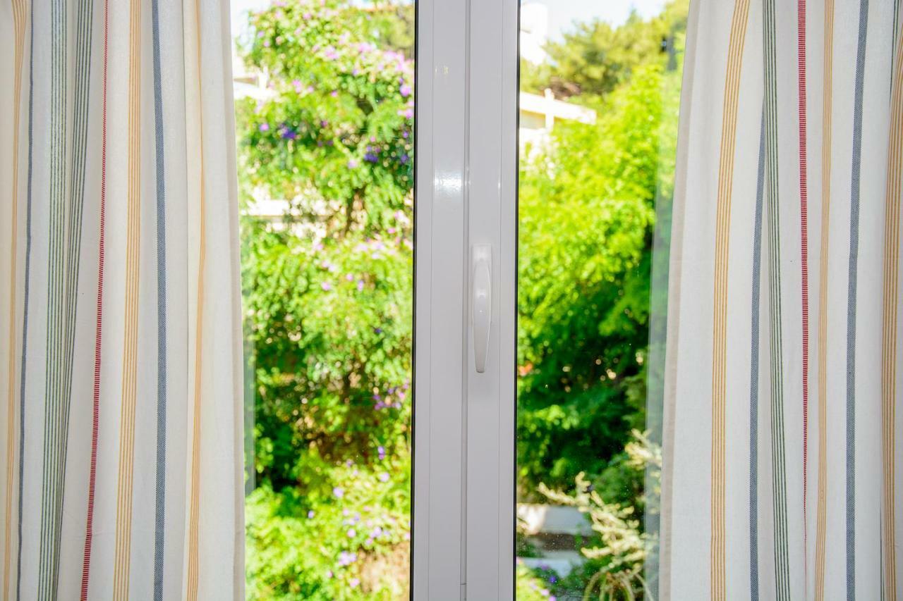 Fully Renovated And Relaxing Apartment Atina Dış mekan fotoğraf