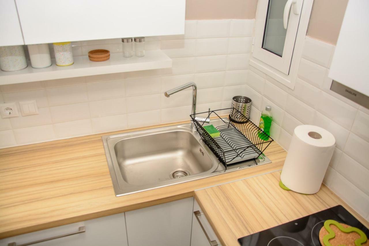 Fully Renovated And Relaxing Apartment Atina Dış mekan fotoğraf