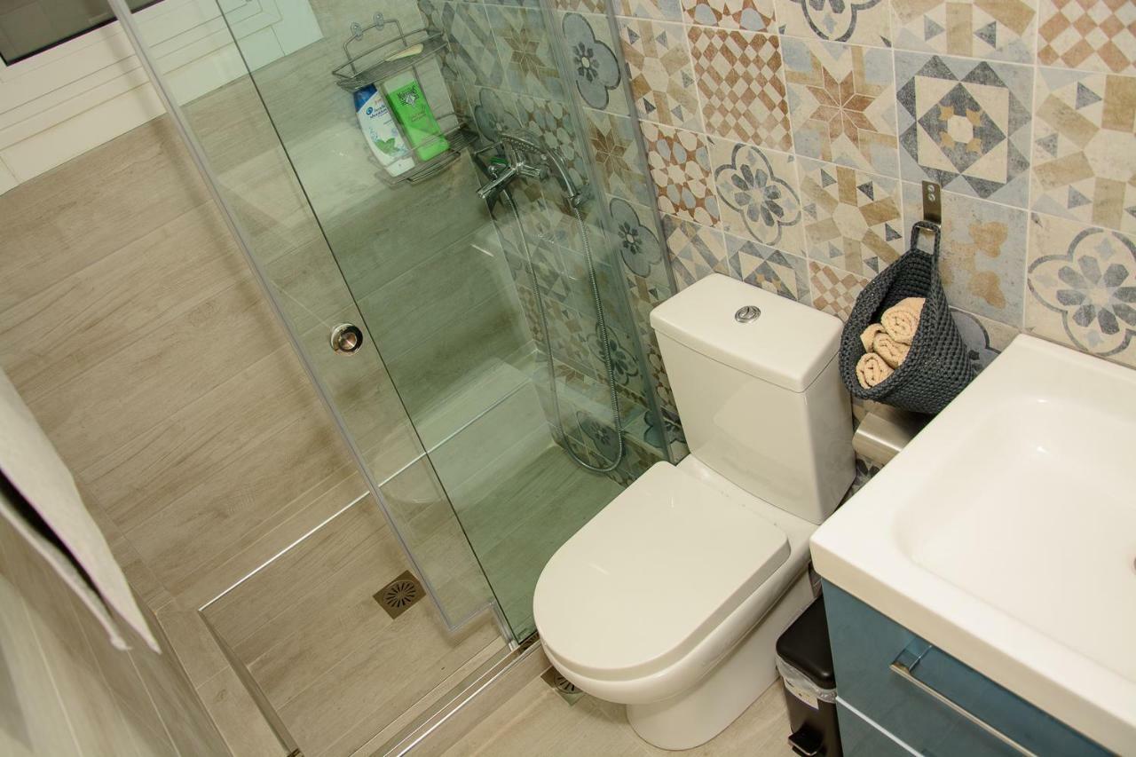 Fully Renovated And Relaxing Apartment Atina Dış mekan fotoğraf