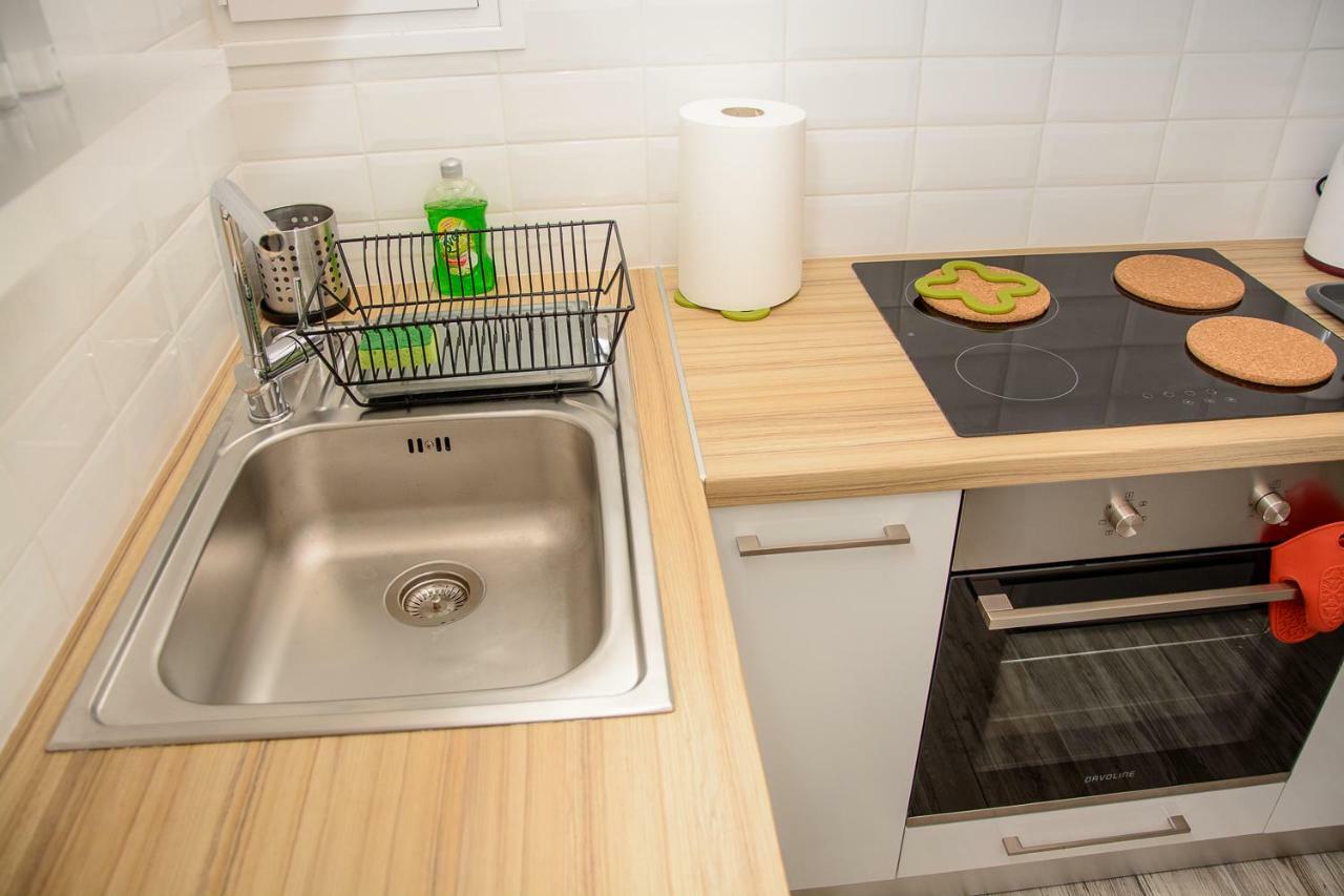 Fully Renovated And Relaxing Apartment Atina Dış mekan fotoğraf